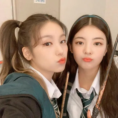 itzycupel itzy yeji lia midzy liaji