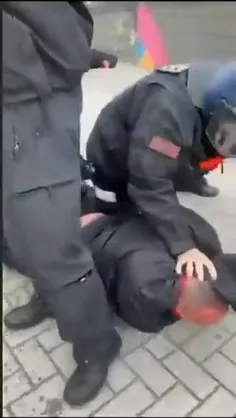 🎥 سرکوب وحشیانه معترضان توسط پلیس آلمان!