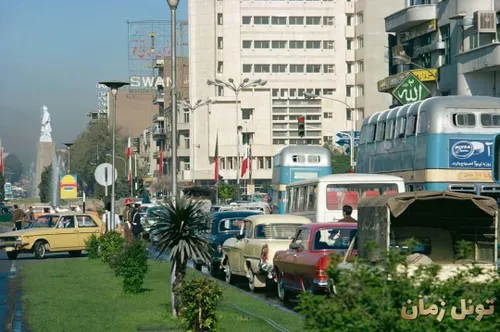 ⁣میدان فردوسی - حوالی سال پنجاه و دو. عکس از شرق به سمت غ
