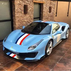 Ferrari-488_Pista