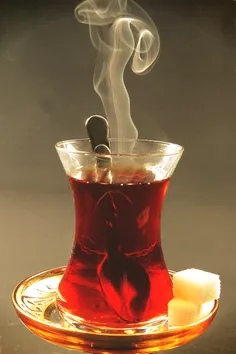 یک چای به طعم لب تو عیش جهان است
