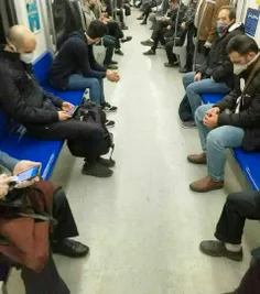 🔴این عکس یکشنبه (٢۴فروردین) مترو تهران است، علی‌رغم اینکه