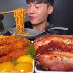چالش خوردن غذا به سبک چینی