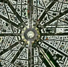نمای بالا از بافت شهری پاریس