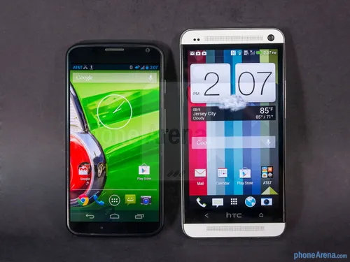 Motorola-Moto-X-vs-HTC-One