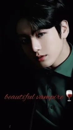 beautiful vampire🍷