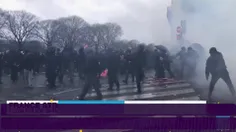 💢 دانشجویان دختر فرانسوی: هنگام اعتراضات، توسط افسران پلی