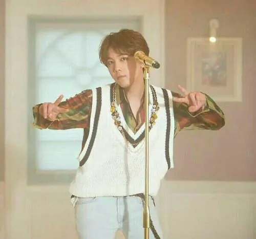 LEE HONG KI