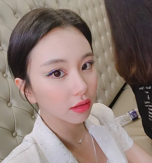 upinsta Chaeyoung TWICE
