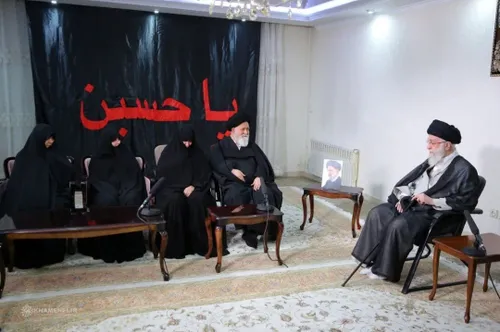 📷 تصویری از حضور امشب رهبر انقلاب اسلامی در منزل رئیس جمه
