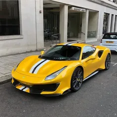 Ferrari-488_GTB