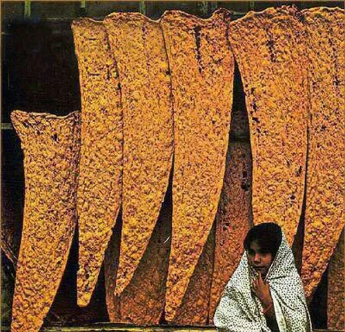 نانوایی سنگکی در تبریز سال ۱۳۵۱