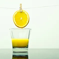 یه پرتقاله با مامانش میره بیرون میگه مامان آب پرتقال دارر