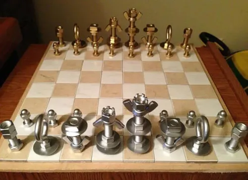 مهره شطرنج با پیج ومهره