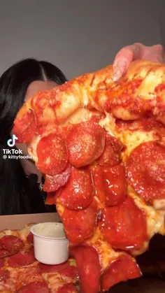 اسمر پیتزااااا داریممممم☺️😋🍕