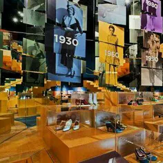 تنها موزه کفش جهان در شمال کشور آمریکا واقع در تورنتو می 