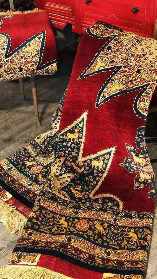 هنری فرش ایرانی قالی گلیم