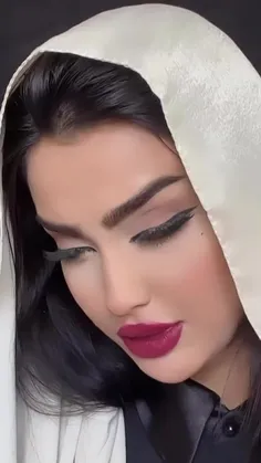 اخ چقد خوبه اهنگش ):