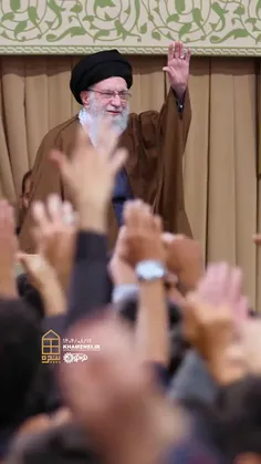 برای سلامتی و ۱۱۰ ساله شدن حضرت آقا صلوات..