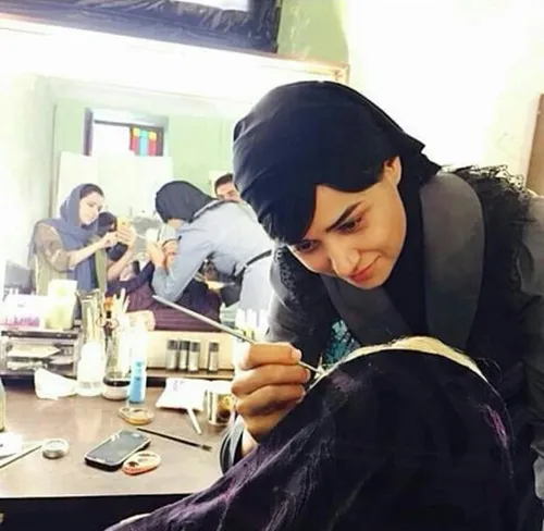 پریناز ایزدیار و ترانه علیدوستی در پشت صحنه سریال شهرزاد