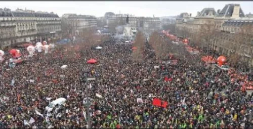 🔰تظاهرات 2 میلیون نفری همزمان با اعتصاب سراسری در 200 شهر فرانسه علیه سیاست های اقتصادی ماکرون....🔰