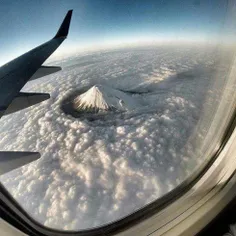 تصویری از کوه فوجی ژاپن که که برخی رسانه‌های ایرانی به اش