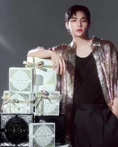 عکس‌های بیشتر منتشر شده از هیونجین 