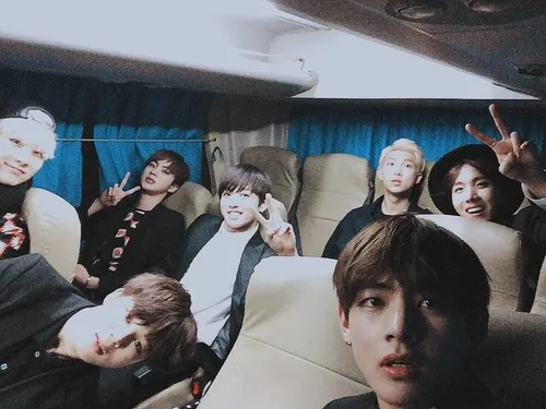 BTS🛫🥺💜