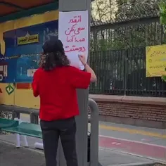 اینقدر سعی نکن همه آدما دوستت داشته باشن...تو خودت هم همه