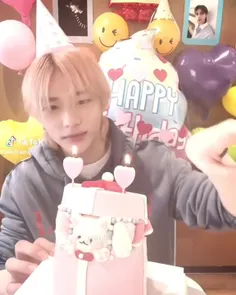 Happy birthday Hyunjinnn💙✨️