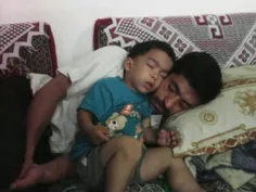 خواب آرام#شهید_روح_الله_عمادی و فرزندش