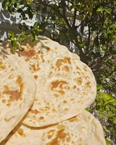 آدمهایی که روزگار شان ساده می گذرد .