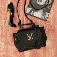 🌸 کیف زنانه Louis Vuitton مدل 14212 - خاص باش مارکت
