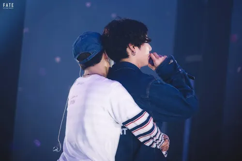 ای خدااا😍 😍 😍 💜 💜 💜 kookmin kookie jimin