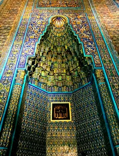 *♦️کاشی‌کاری بی‌نظیر استادکاران ایرانی در مسجد  «سبز بورس