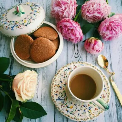 سلام صبح زیباتون بخیر ☕ ️😊 🌸