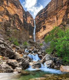 تصویری بسیار زیبا از آبشار فصلی تارم با 115 متر بلندی