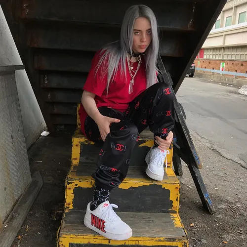 billieeilish