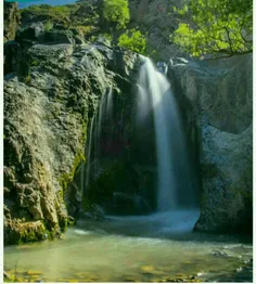 تصویری زیبا از آبشار میج در روستای اشکور در #رامسر #ایران