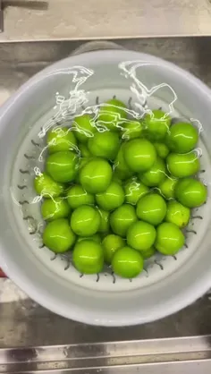 خورشت گوجه سبز