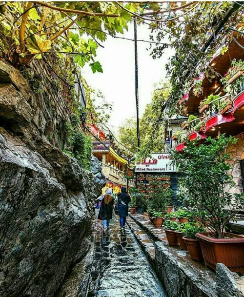 نمایی زیبا از دربند تهران.