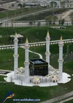 عجب مسجدی ساختن شبیه کعبه هستش