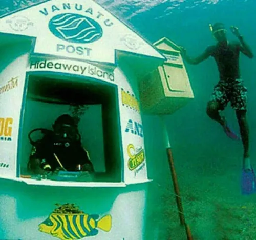 اولین اداره پست زیرآبی جهان در یکی از سواحل کشور جزیره وا