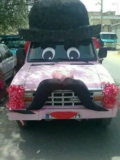 خودروی نیسان که برای مراسم#عروسی به شکل جالبی#تزئین شده