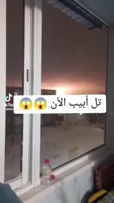 لحظه انفجار شدید در تل آویو بر اثر برخورد موشکهای ایرانی 