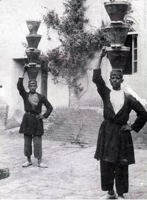 تصویری عجیب و نایاب از ماست فروشی در دوره قاجار