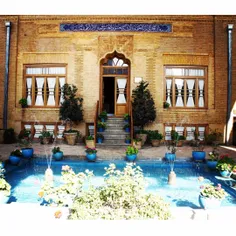 اینجا یکی از بهترین خونه های تاریخیه طهرانه حال خوب و انر