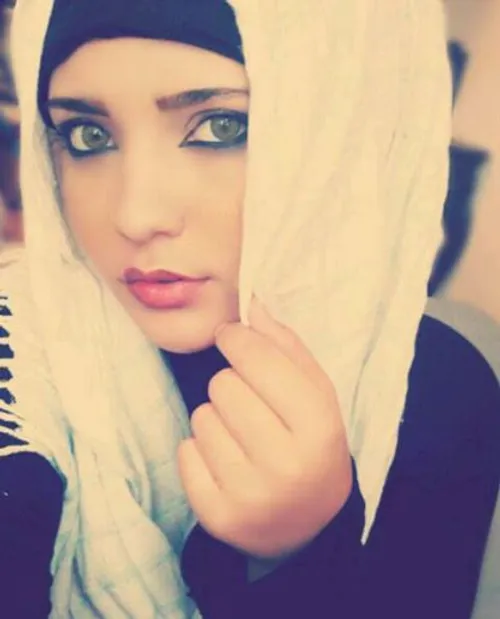 afghan girl