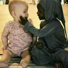 هیچ انسانی نژاد پرست به دنیا نمی آید...