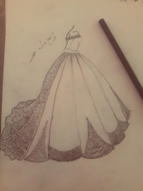 لباس عروس طراحی کردم😄 طراحی خودمه چطوره؟